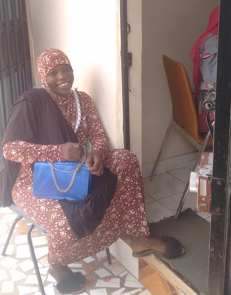 pregnant woman waiting for midwife service